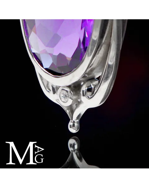 Orecchini in Argento con Ametista Boliviana, Peridoto e Diamanti – Design Contemporaneo ed Elegante.
