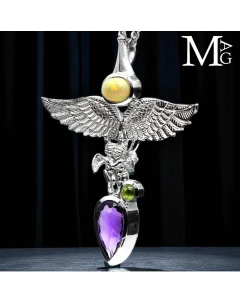 Ciondolo in Argento con Ali Angeliche, Opale Etiope, Ametista Boliviana e Tormalina Verde.