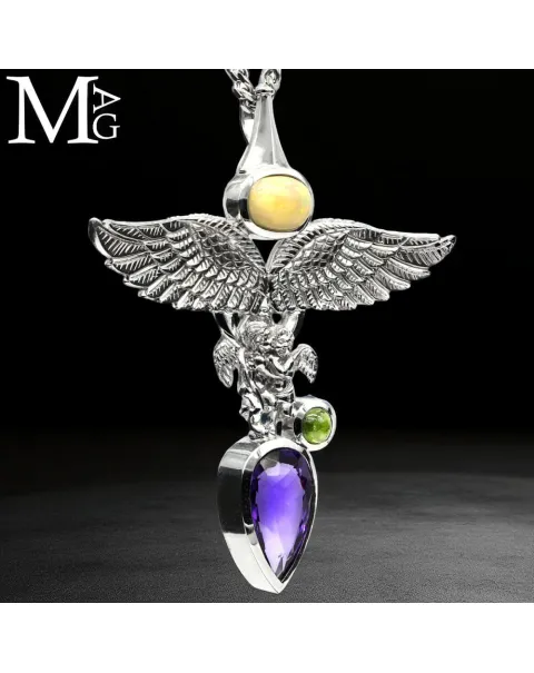 Ciondolo in Argento con Ali Angeliche, Opale Etiope, Ametista Boliviana e Tormalina Verde.