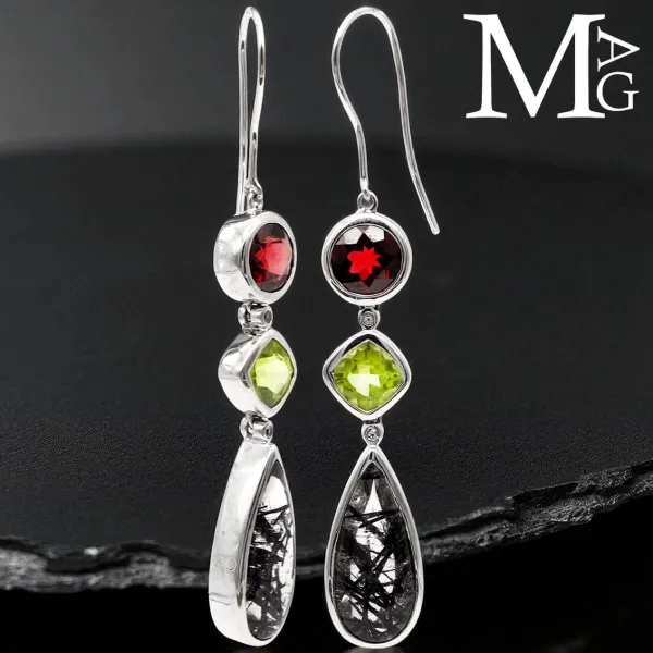 Orecchini in Argento con Granato, Peridoto, Quarzo Tormalinato e Diamantini.