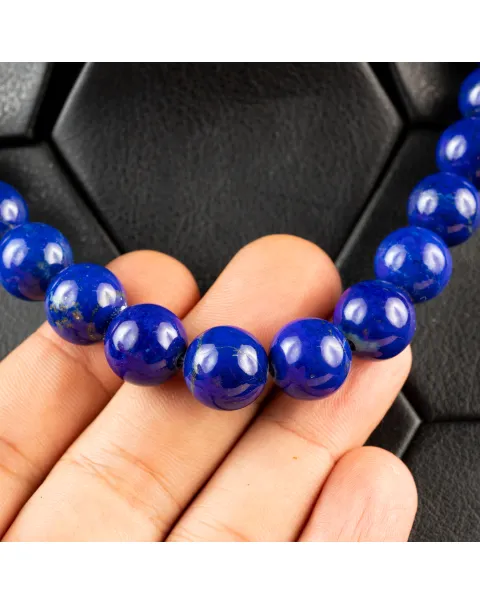 Collana in Lapislazzuli Royal Blue: Eleganza e Connessione Spirituale.