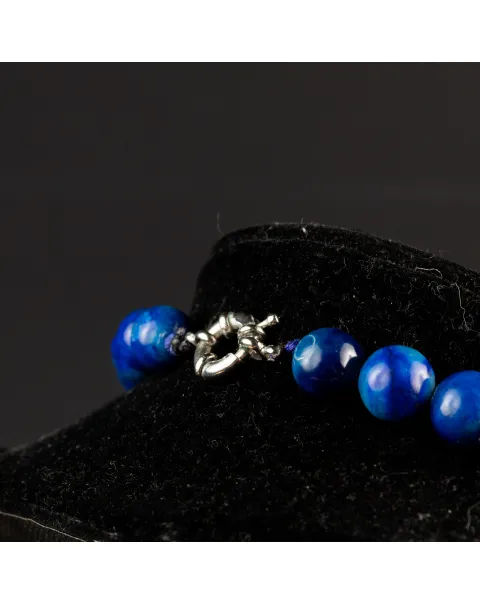 Collana in Lapislazzuli: Eleganza Blu e Connessione Spirituale.