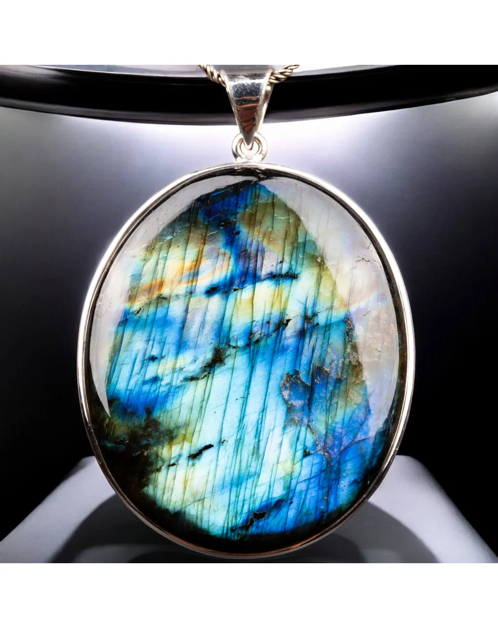 Ciondolo in Argento con Labradorite - Magia della Natura.