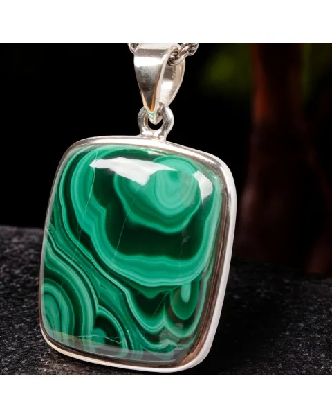 Ciondolo Quadrato in Argento con Malachite.