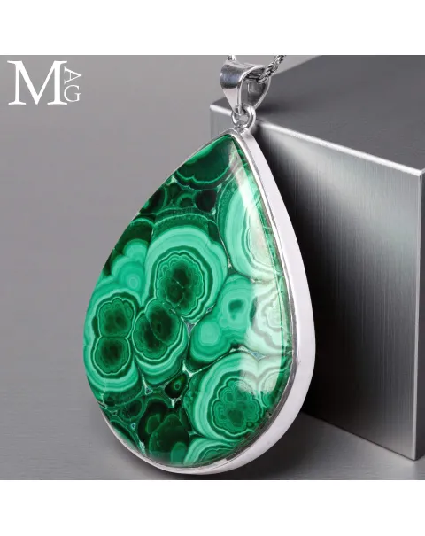Ciondolo in Argento con Malachite del Congo.