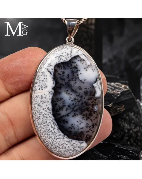 Ciondolo con Merlinite - Agata Dendritica.