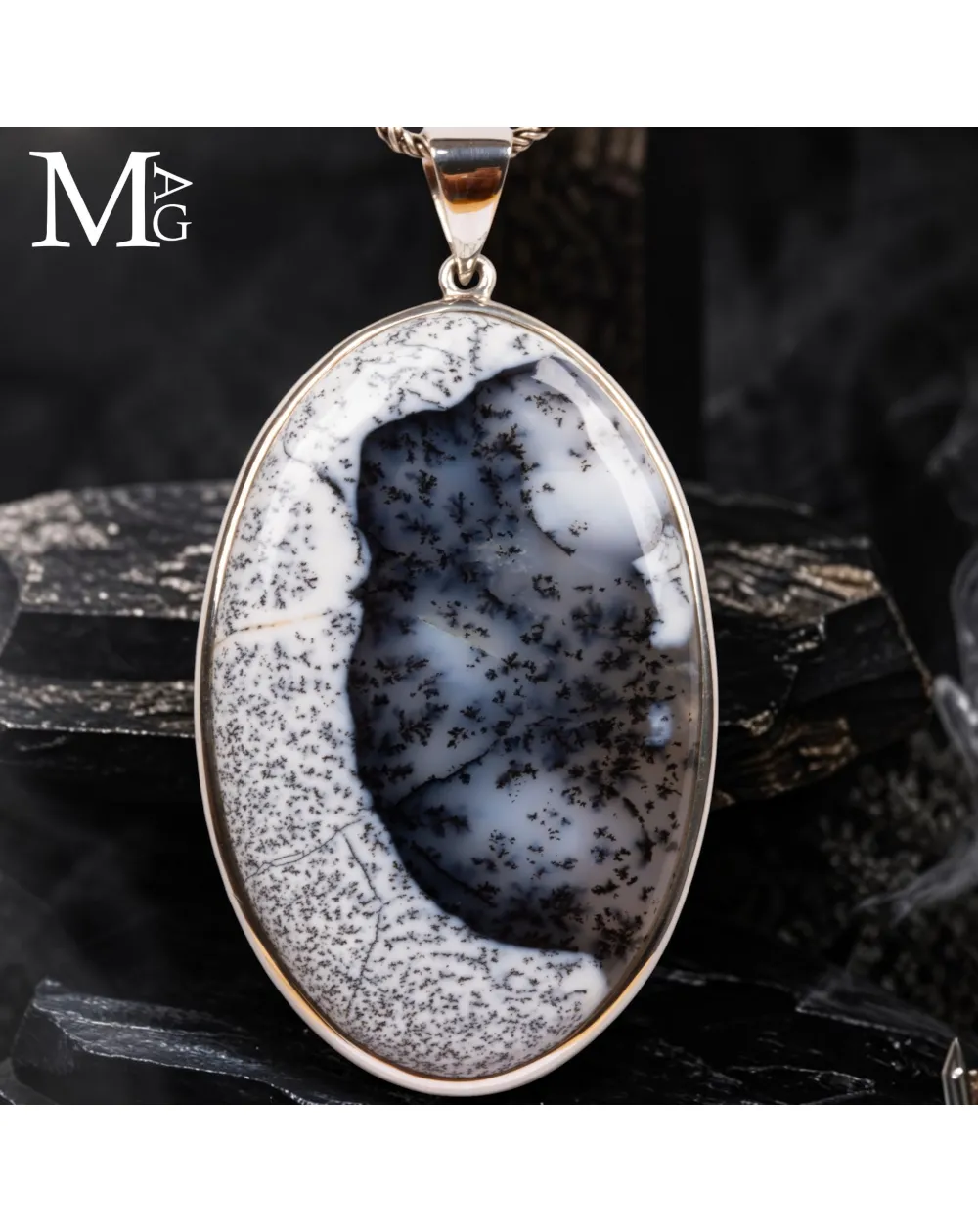 Ciondolo con Merlinite - Agata Dendritica.