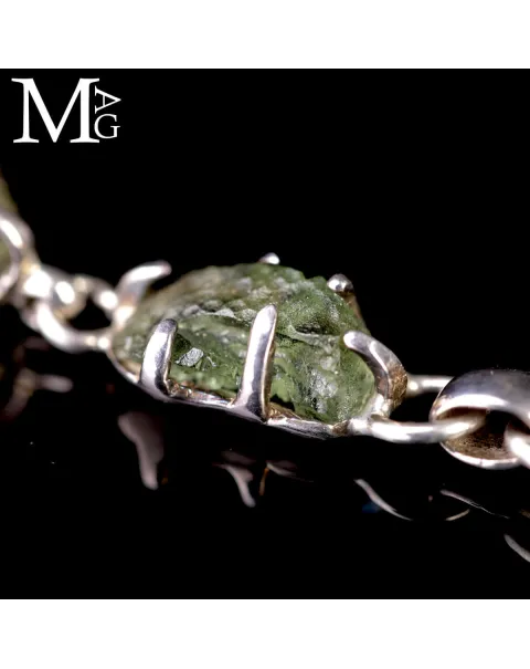 Bracciale in argento con Moldavite Naturale – Energia dallo Spazio