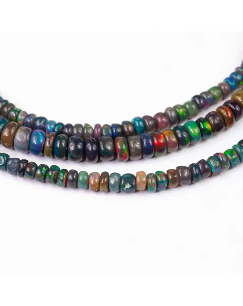 Collana di Opali Welo neri:L'Incanto dell'Oscurità.