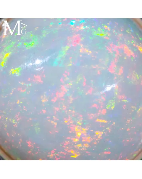 Ciondolo in argento con opale etiope di Welo