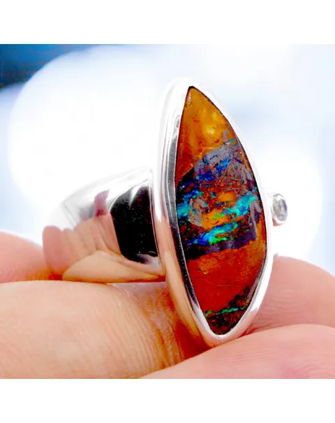 Anello Opale Boulder Australiano.
