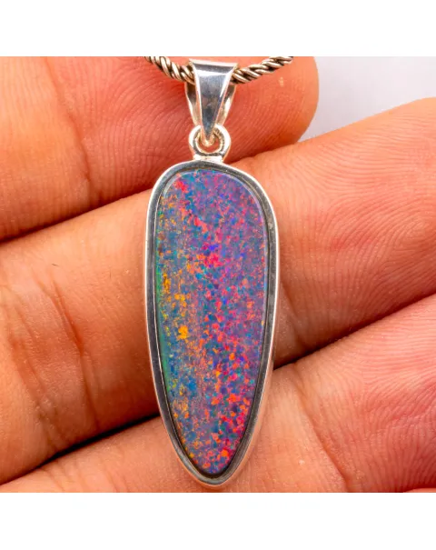 Opale Boulder Australiano in Ciondolo di Argento.