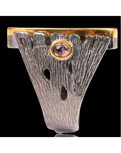 Anello in argento con opale australiano.