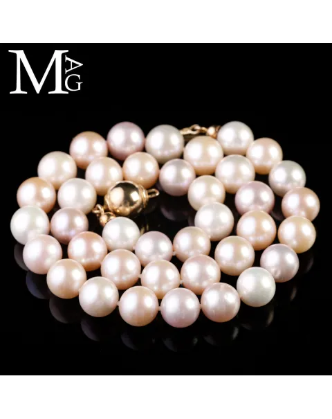 Collana con Perle d’Acqua Dolce – Eleganza Classica in Bianco Rosato