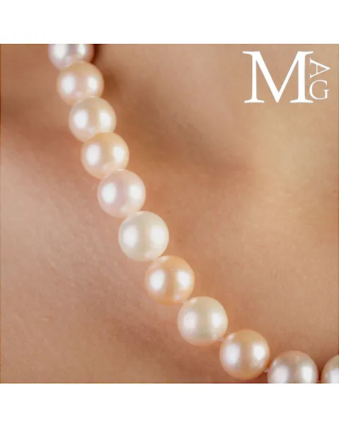 Collana con Perle d’Acqua Dolce – Eleganza Classica in Bianco Rosato