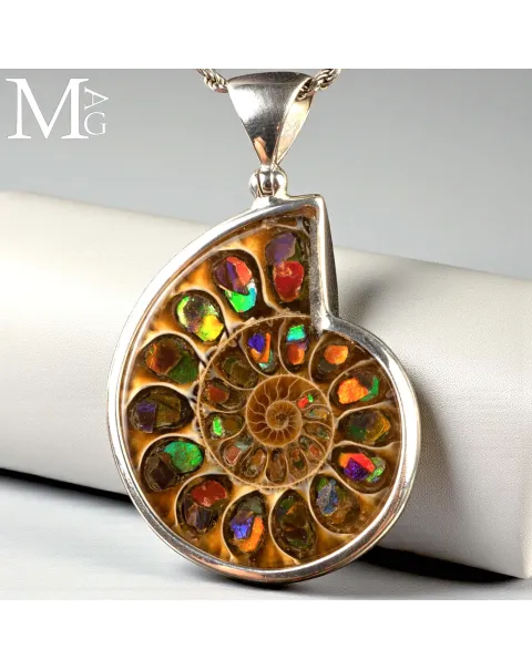 Ciondolo in argento con Ammonite e Ammolite