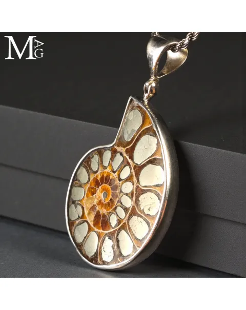 Ciondolo in argento con Ammonite e Pirite