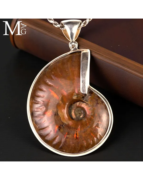 Ciondolo in argento con Ammonite Cleoniceras Iride...
