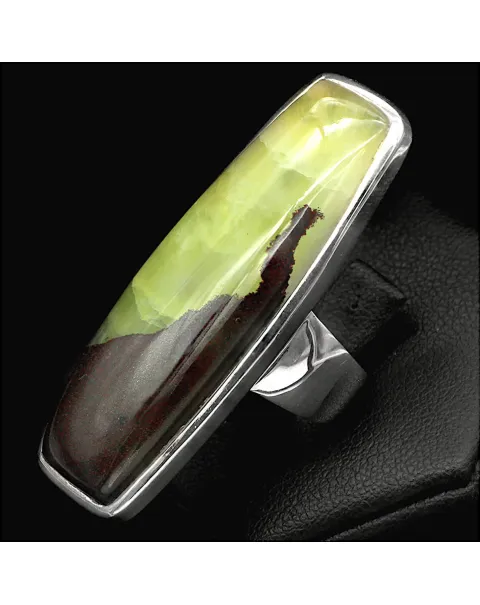 Anello con Gemma di: Prehnite Dorata Australiana.