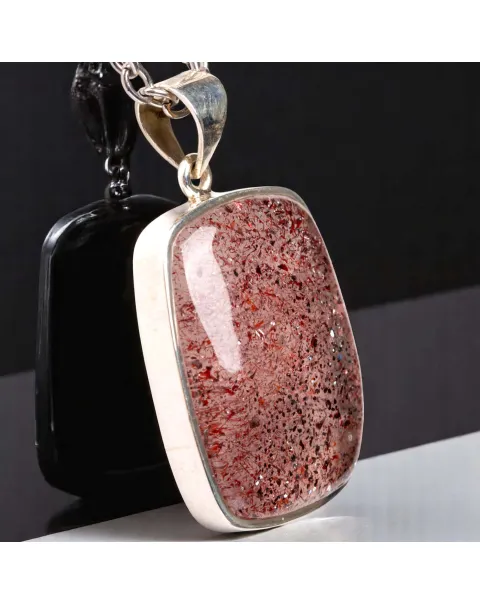 Ciondolo in Argento con Quarzo Fragola.