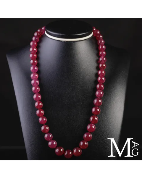 Collier di Rubini "Sangue di Piccione" da 540 Carati.