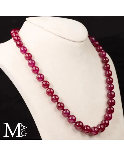 Collier di Rubini "Sangue di Piccione" da 540 Carati.
