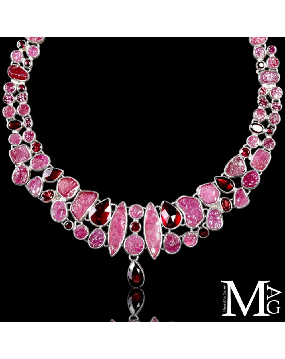 Collier - Gioiello Scultoreo con Rubini Grezzi