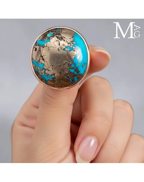Anello in Argento con Turchese di Nishapur.