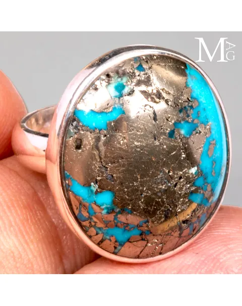 Anello in Argento con Turchese di Nishapur.