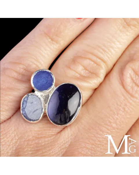 Anello in Argento con Tanzaniti Naturali