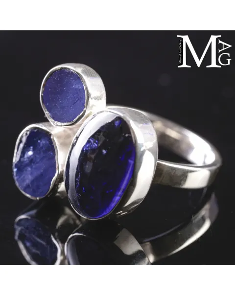 Anello in Argento con Tanzaniti Naturali