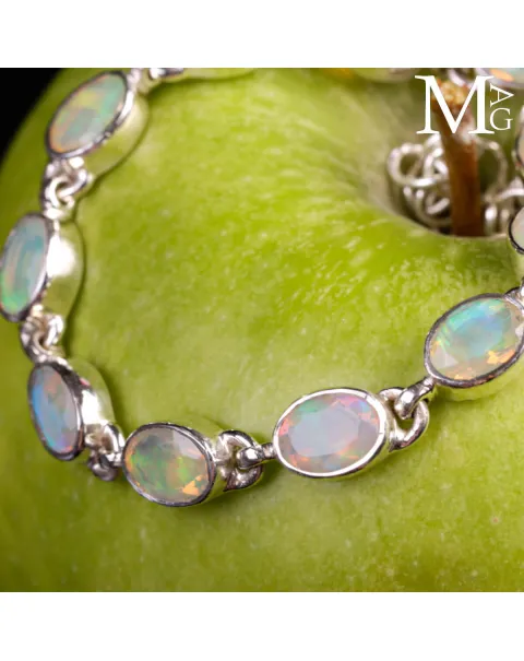 Bracciale in Argento con Opali Etiopi Welo