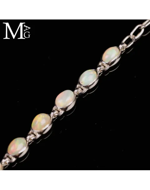Bracciale in Argento con Gemme di Opale Etiope.