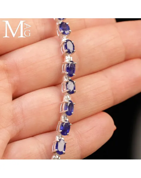 Bracciale in Argento con Zaffiri Blu Sfaccettati.