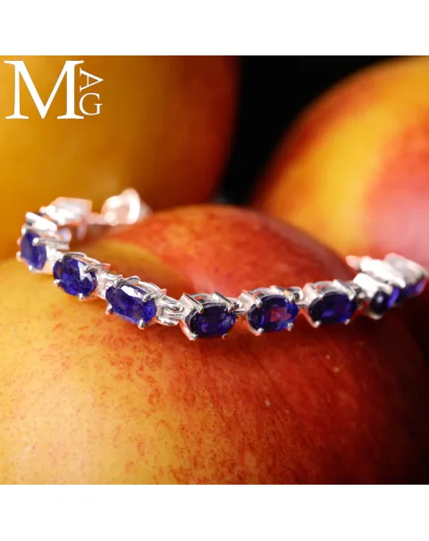 Bracciale in Argento con Zaffiri Blu Sfaccettati.