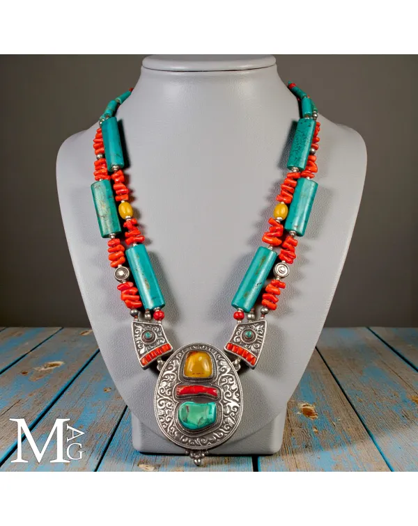Collana Himalayana Cerimoniale in Argento Cesellat...