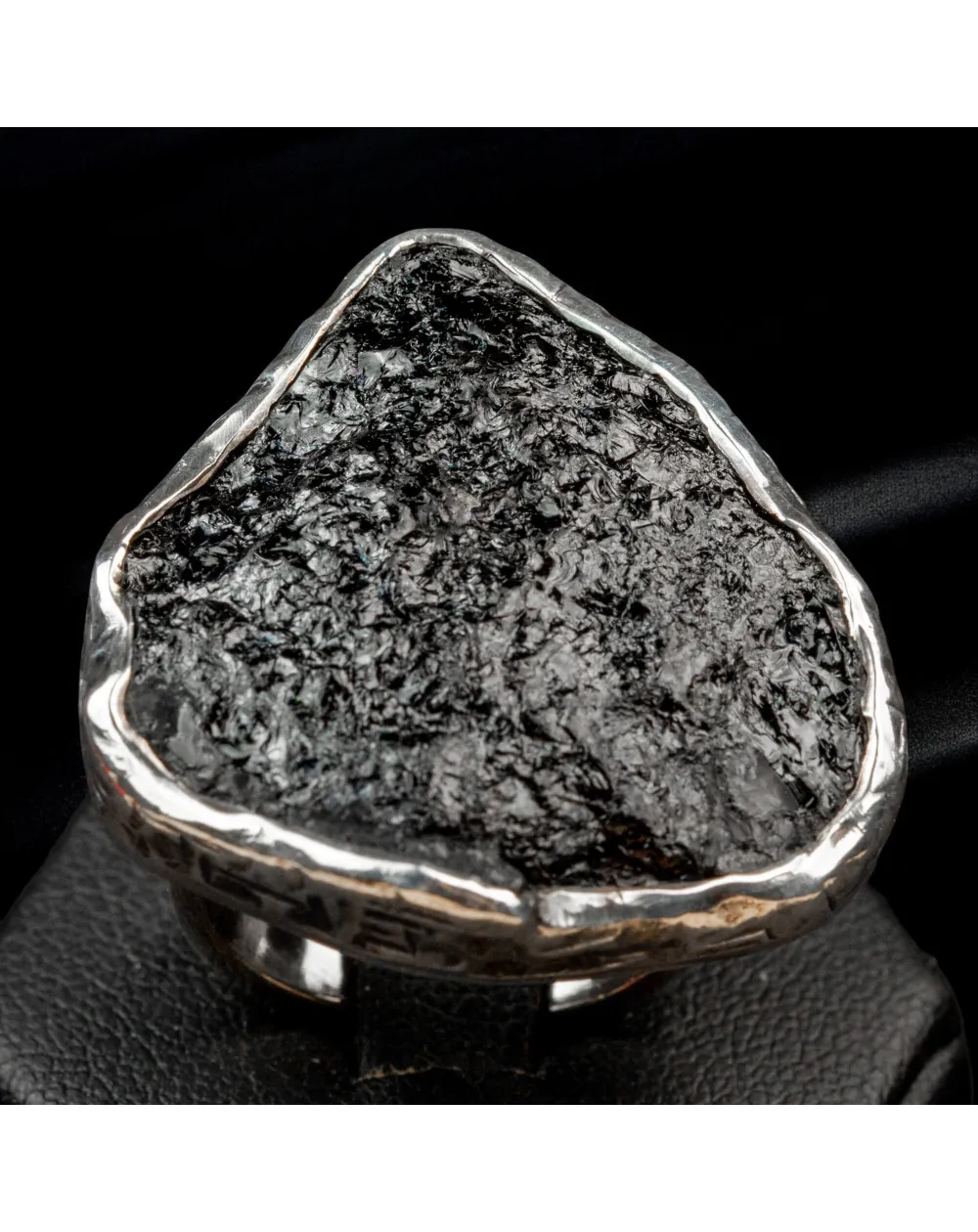 Anello con Tormalina Nera, protezione Naturale.