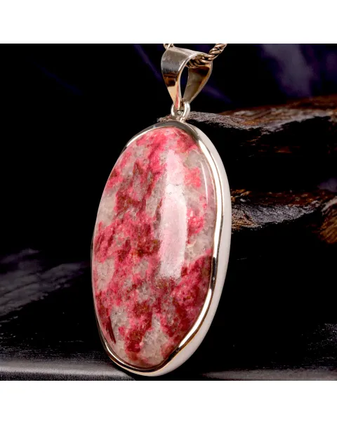 Ciondolo in Argento con Cabochon di Tulite Norvegese.
