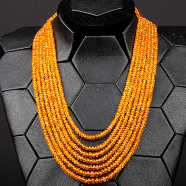 Collier in Zaffiri Arancioni – 760 Carati di Luminosità Solare