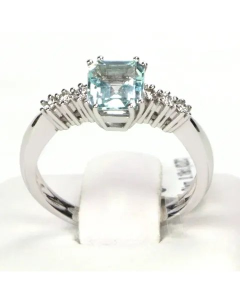 Anello Oro Bianco Acquamarina e Diamanti