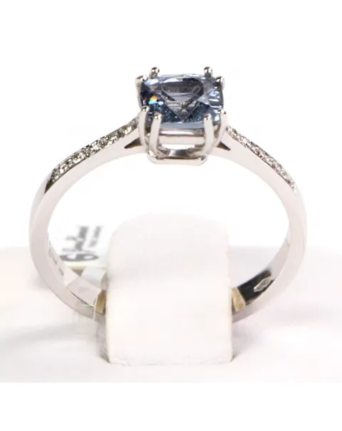 Anello Oro Bianco Spinello e Diamanti