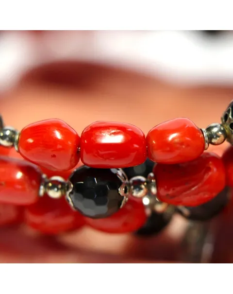 Bracciale con Corallo e Onice