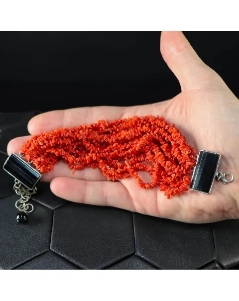 Bracciale con Corallo e Onice