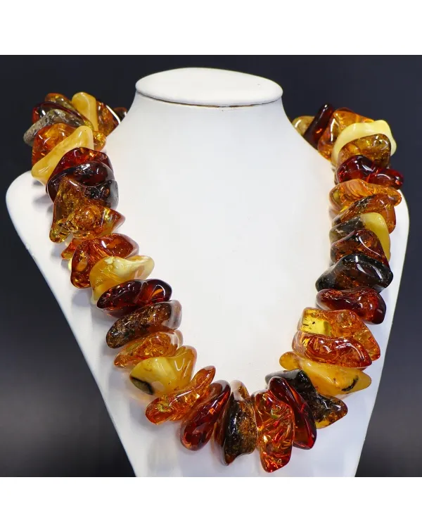 Collana con Ambra Baltica