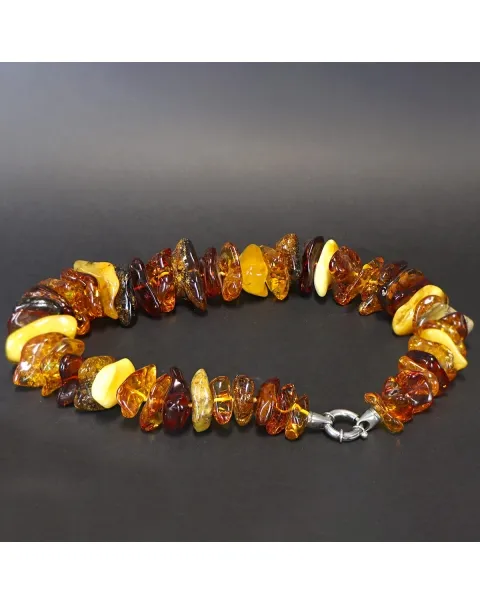 Collana con Ambra Baltica