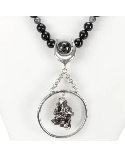 Meteorite "Campo del Cielo" collana Quarzo Tormalinato e Onice