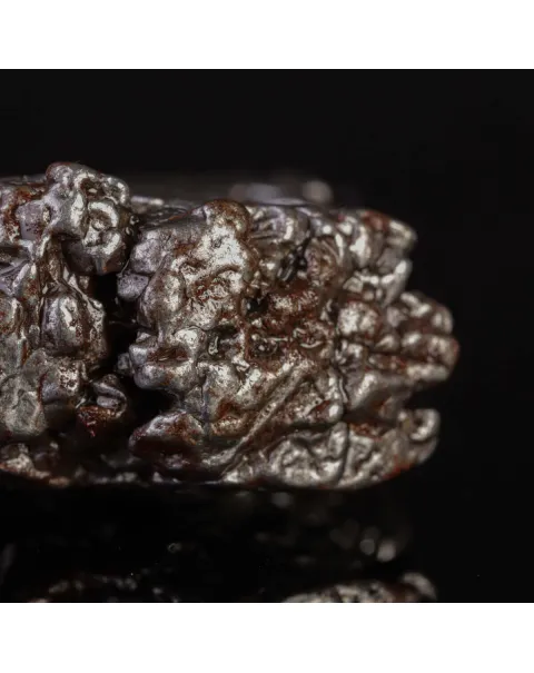 Meteorite Campo del Cielo – Frammento di nucleo planetario primordiale.