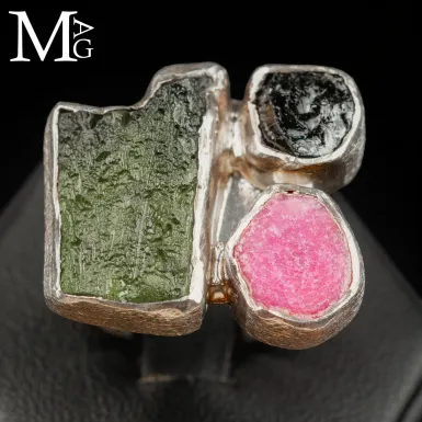 Anello in Argento con Moldavite, Ruby Glass e Torm...