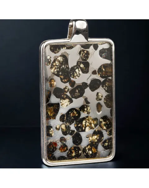 Ciondolo Meteorite Seymchan: Reliquia del Cosmo.