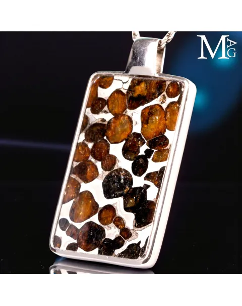 Ciondolo in Argento con Meteorite Pallassite